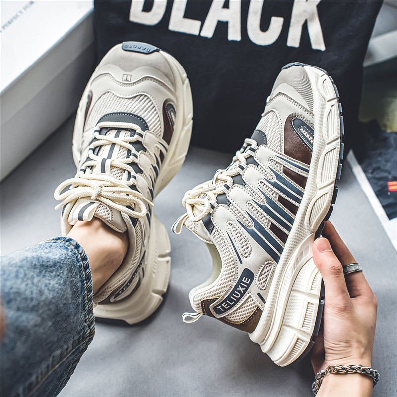 Street Fashion Hong Kong - Sneakers di design in stile Hong