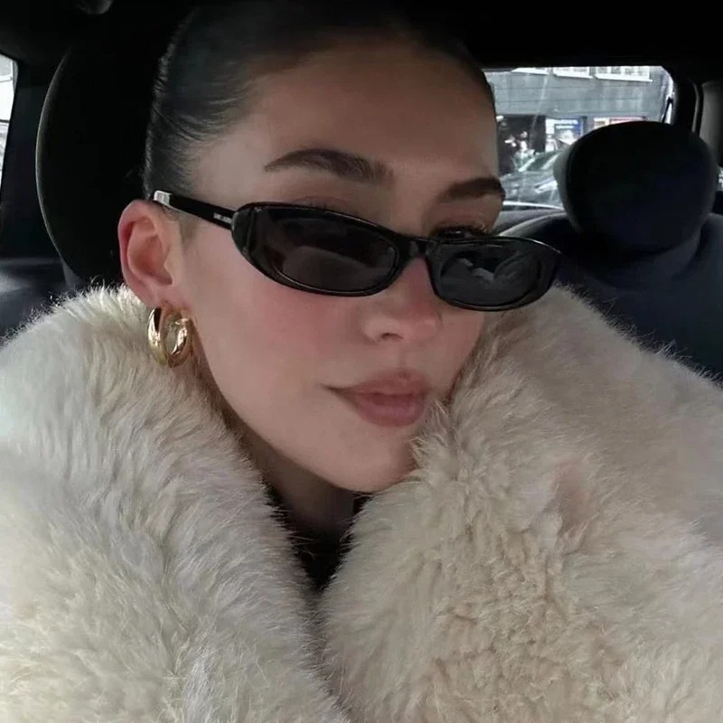 Street Fashion Glasses - Nuovi Occhiali da Sole Retrò con