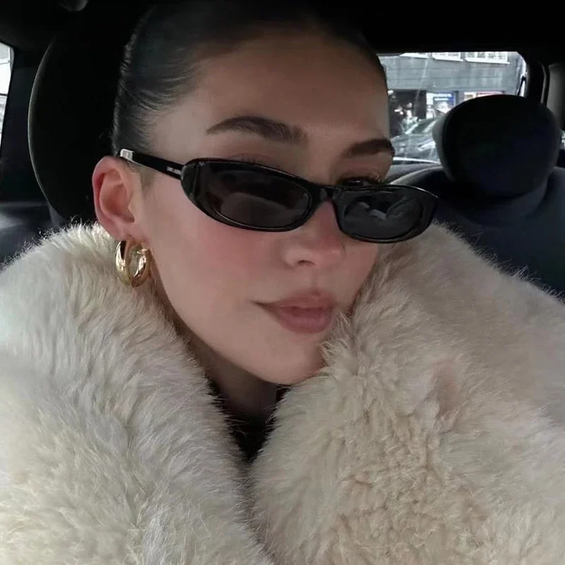 Street Fashion Glasses - Nuovi Occhiali da Sole Retrò con