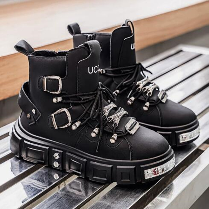 Street Fashion Designer - Sneakers nere con rivetti alla moda,