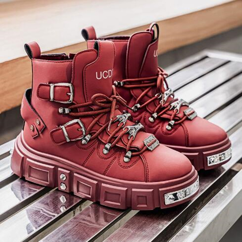 Sneakers nere di lusso con riv - Street Fashion Designer recensione e prezzo