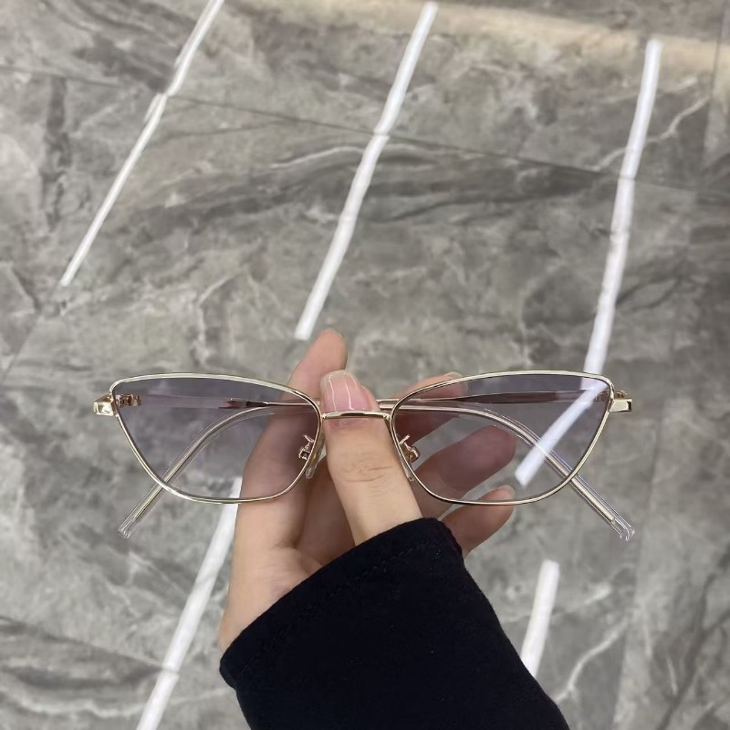 Occhiali da Sole in Metallo a  - Street Fashion Glasses recensione e prezzo