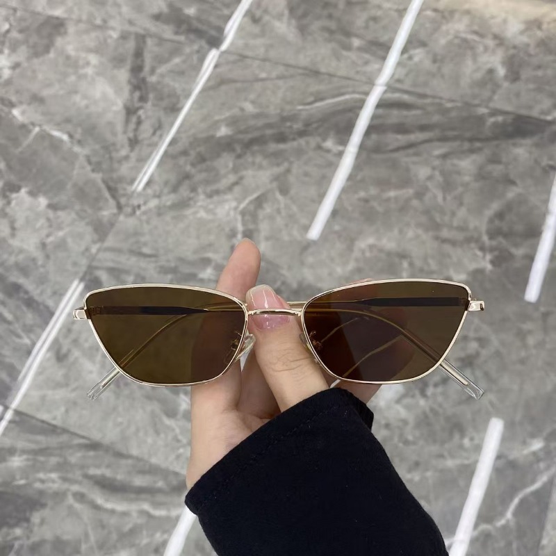 Occhiali da Sole in Metallo a  - Street Fashion Glasses recensione e prezzo