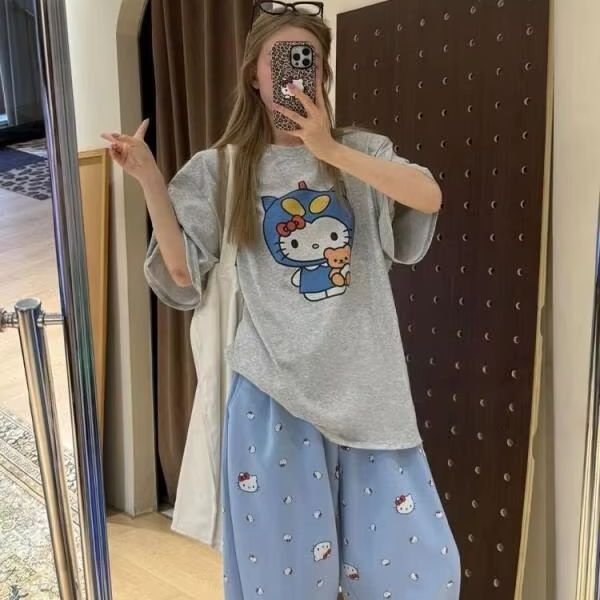 T-shirt stampata Hello Kitty a - Street Fashion Designer recensione e prezzo