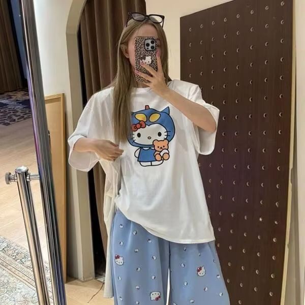 T-shirt stampata Hello Kitty a - Street Fashion Designer recensione e prezzo