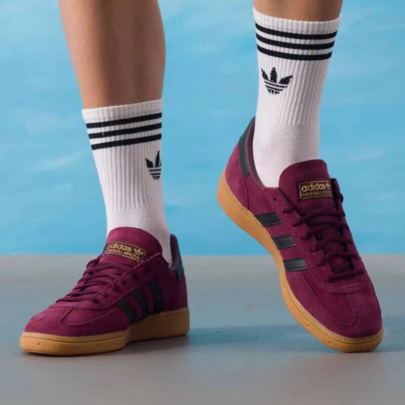 Adidas Samba Trefoil Sneakers  - Street Fashion Hong Kong recensione e prezzo