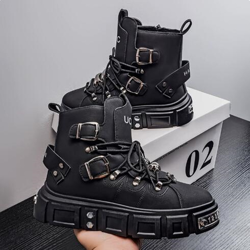 Sneakers nere con rivetti alla - Street Fashion Designer recensione e prezzo